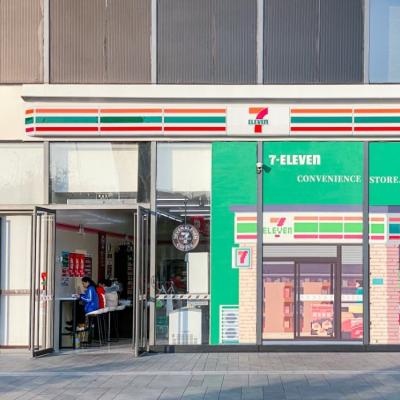 7-11 Storefront